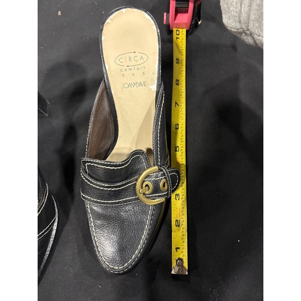 Vintage Circa Joan & David Black Leather Heeled Loafers With Gold Accent Buckles - Picture 6 of 7